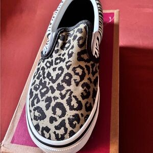 Vans Kids Leopard Print Slip-On Sneakers